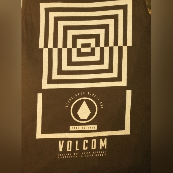 Volcom women's size small tank top. - Picture 7 of 8